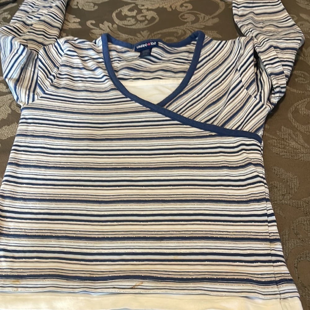Used girls top size M by limited too - Picture 10 of 10